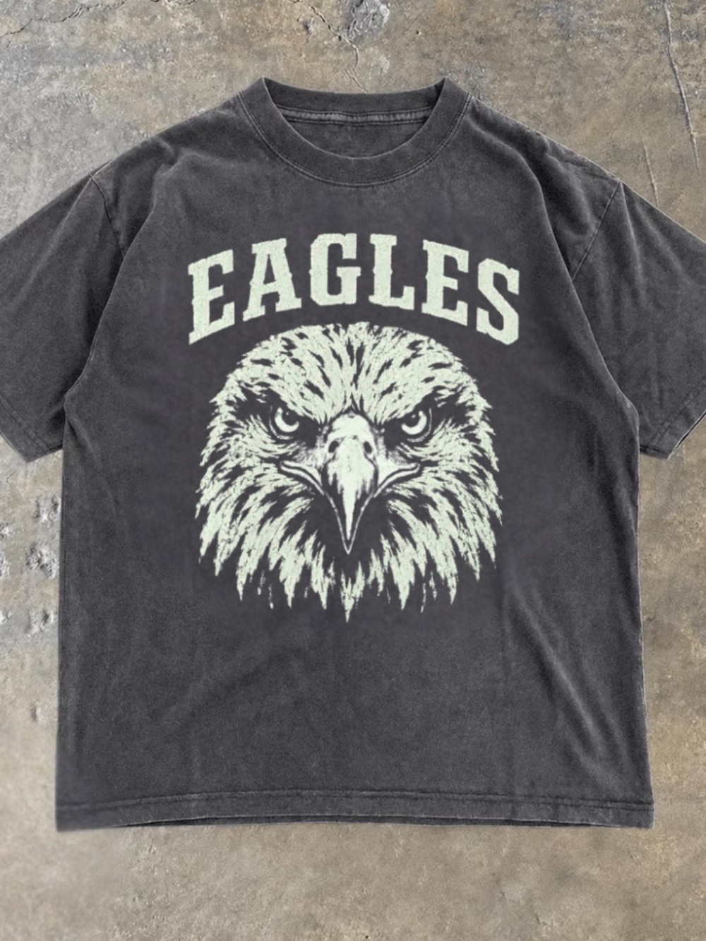 Comfort Colors Eagles Bird Animal Head Vintage Charcoal T-Shirt